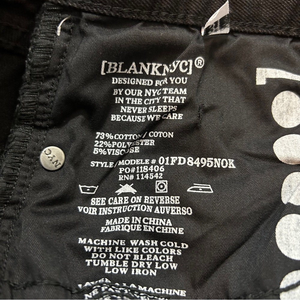 Blank NYC Black Button Fly Distressed Denim Shorts Size 31 New With Tags NWT - Picture 6 of 6